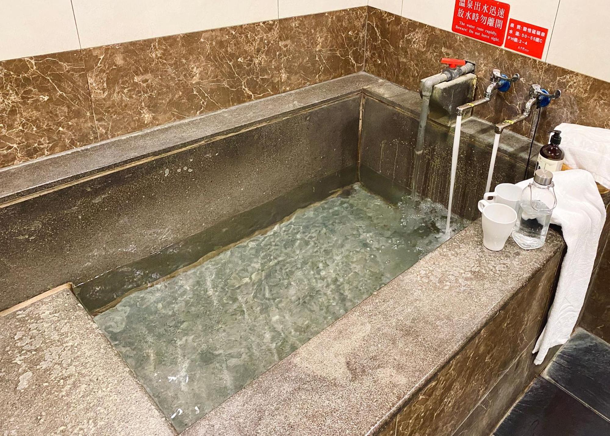 Spa Spring Resort Beitou Kültér fotó